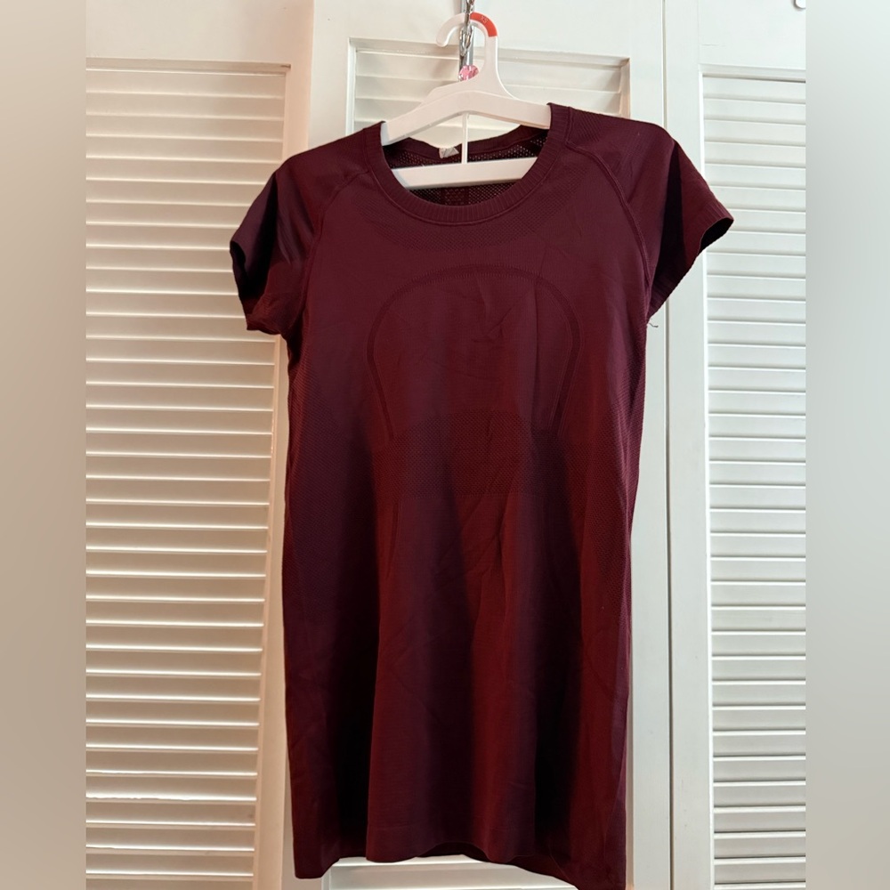 Burgundy Short Sleeve Swiftly Tech never worn